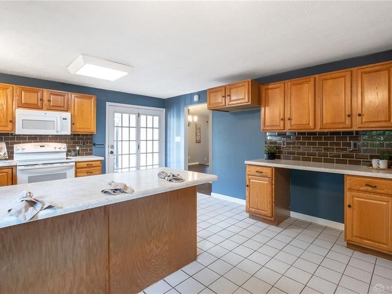 5315 Oakbrooke Drive, Dayton, OH 45440 Photo 12