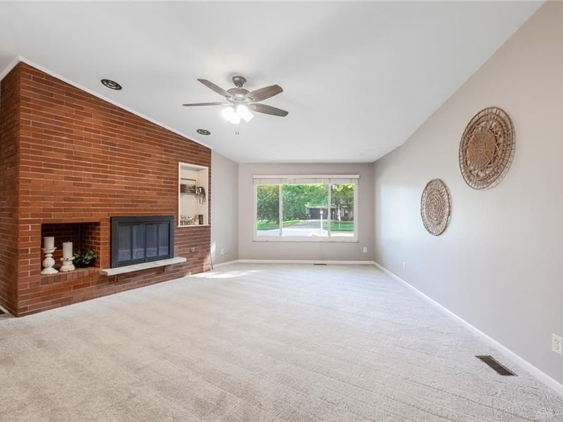 5315 Oakbrooke Drive, Dayton, OH 45440 Photo 4