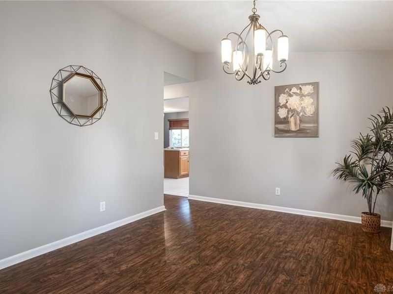 5315 Oakbrooke Drive, Dayton, OH 45440 Photo 9