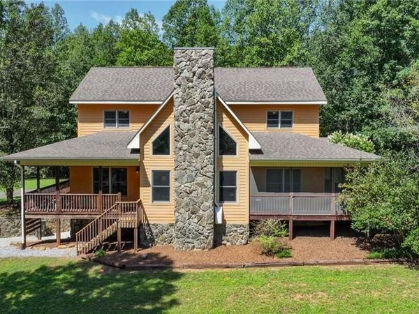 789 W Meadow Parkway, Moravian Falls, NC 28654