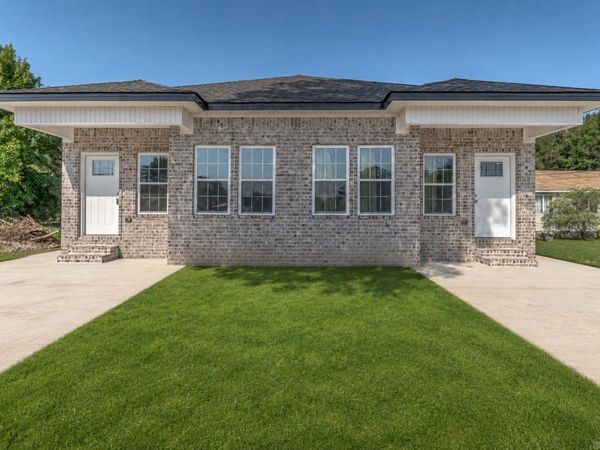 1408 Esplanade St , Paragould, AR 72450