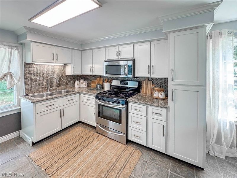 3449 Shelby Road, Youngstown, OH 44511 Photo 9