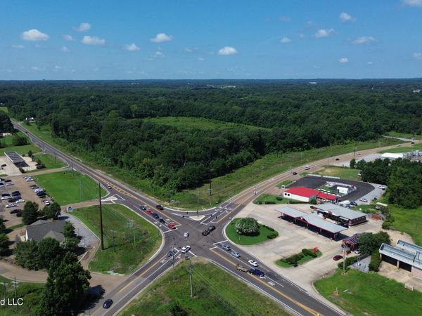 00 U.s. Highway 51, Gluckstadt, MS 39110