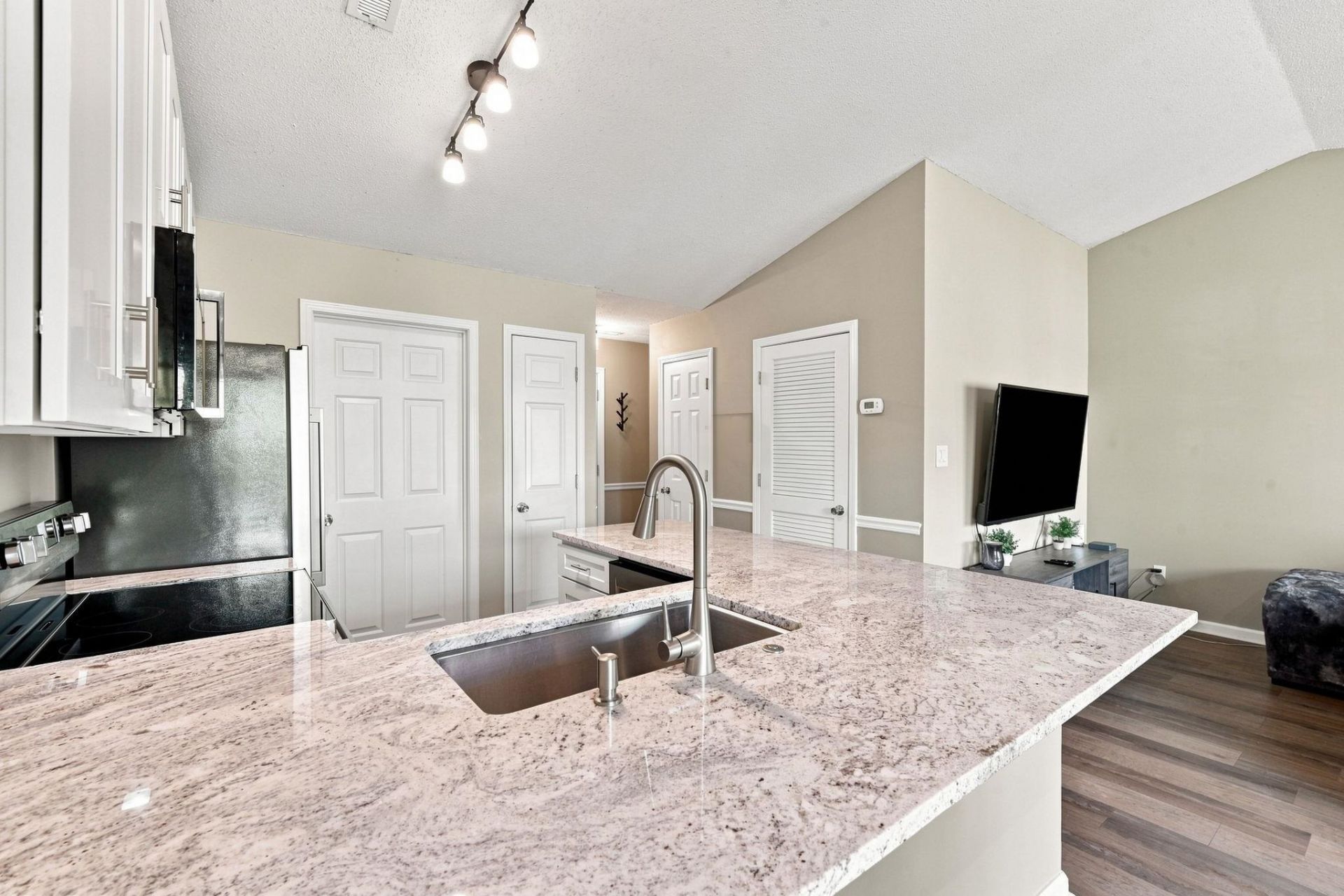 4811 Innisbrook Ct. Photo 5
