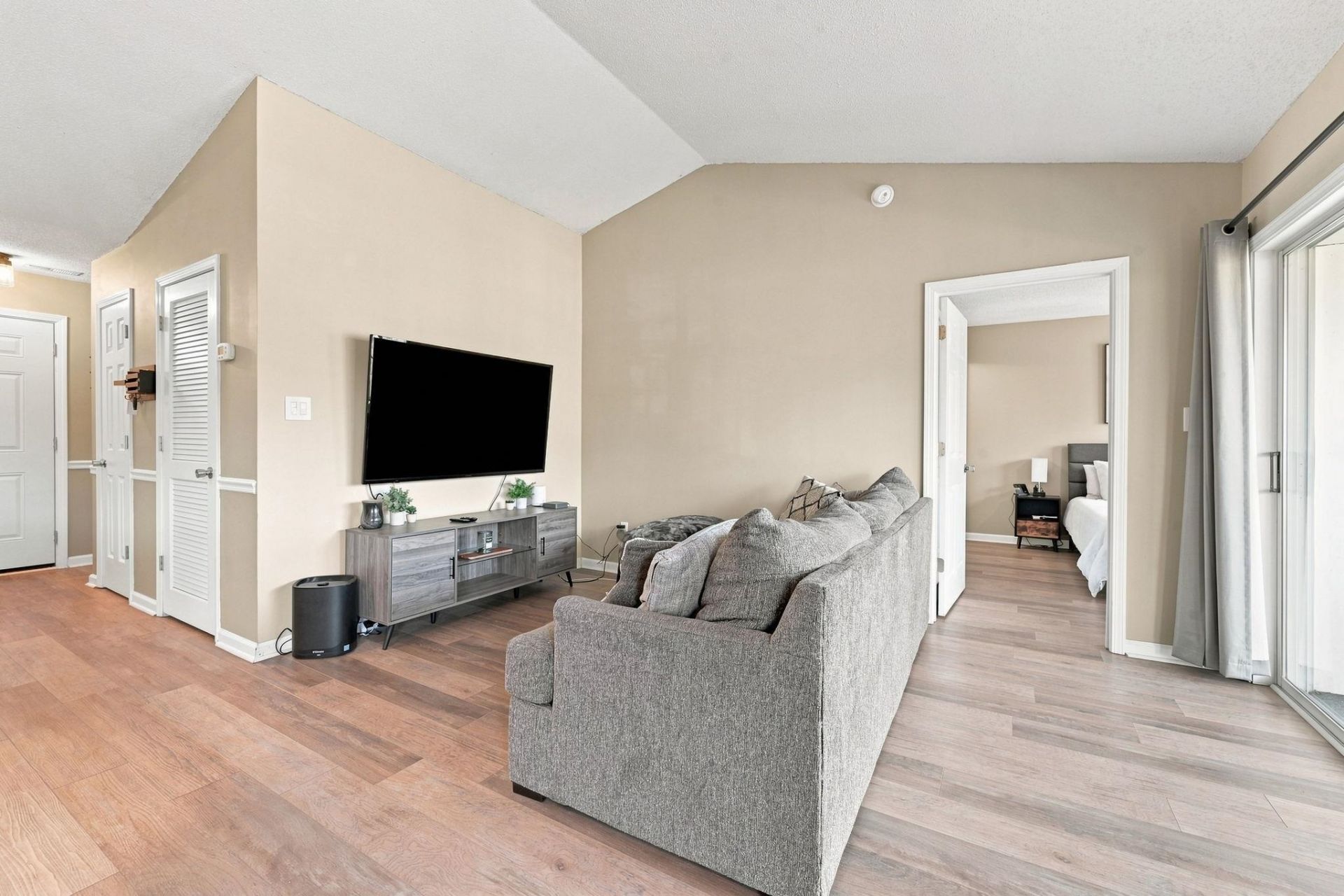 4811 Innisbrook Ct. Photo 9