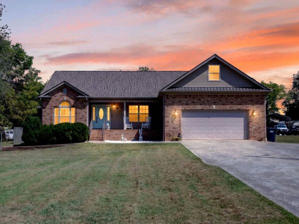 3896 Binns Mill Rd, Herndon, KY 42236