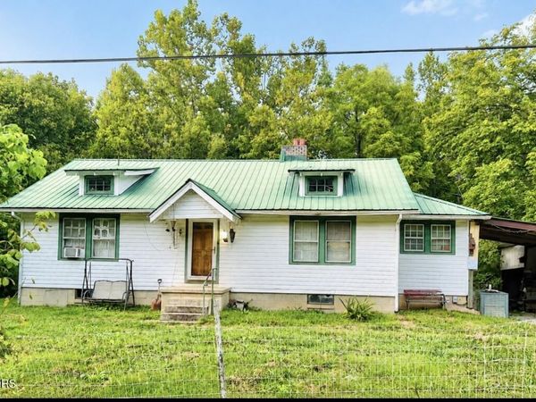317 Hoot Owl Hollow Lane, Jellico, TN 37762