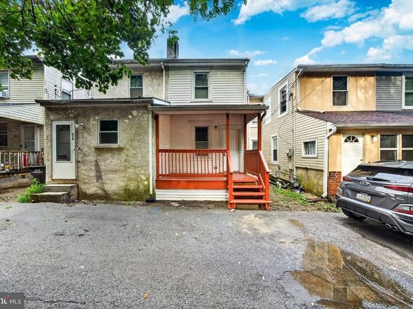317 S 1ST AVENUE , COATESVILLE, PA 19320