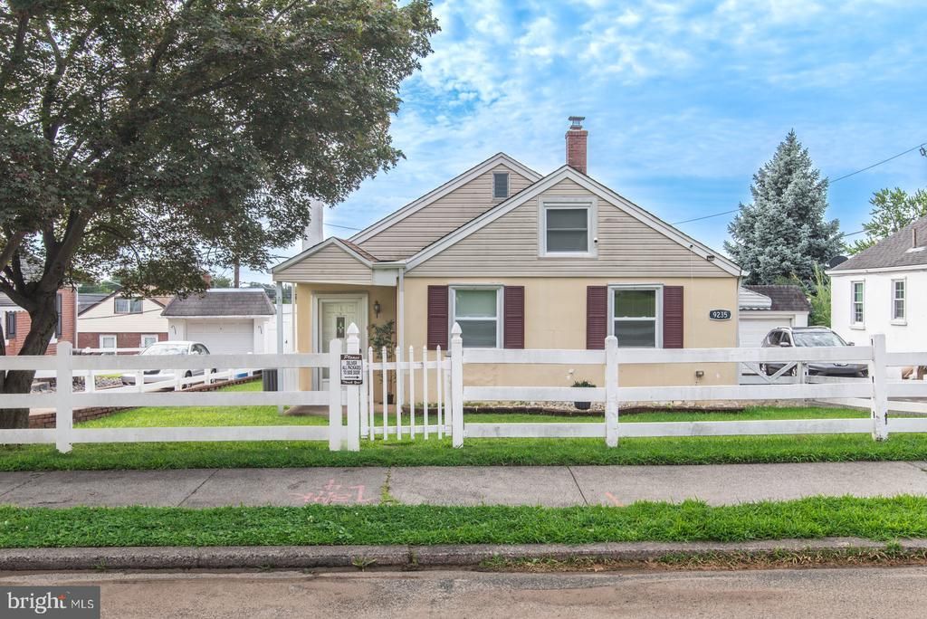 9235 WESLEYAN ROAD , PHILADELPHIA, PA 19114