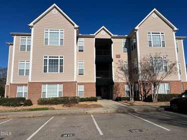 2501 Huntscroft Lane, Raleigh, NC 27617