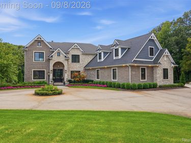 9046 Northpointe Ridge, Brighton Township, Mi 48114