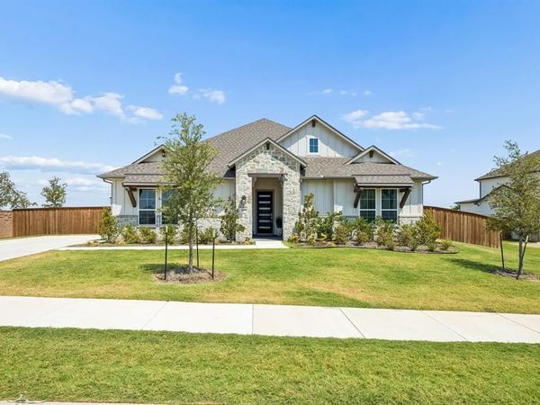 805 Feathergrass Court, Haslet, TX 76052