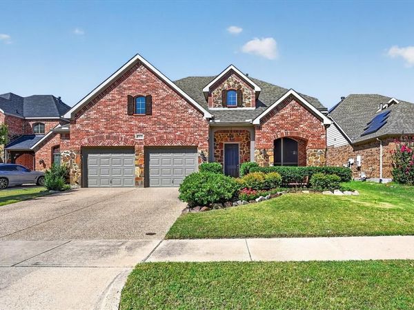 6943 Navigation Drive , Grand Prairie, TX 75054