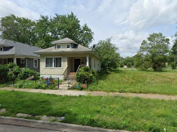 12406 S Parnell Avenue , Chicago, IL 60628