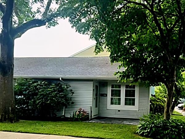 121 Whalers Cove , Babylon, NY 11702