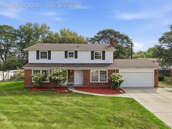 25362 Lyncastle Street, Farmington Hills, Mi 48336