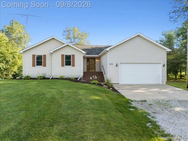 5747 Chase Lake Road, Cohoctah Township, Mi 48836