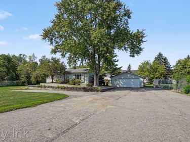 11260 Lemen Road, Green Oak Township, Mi 48189