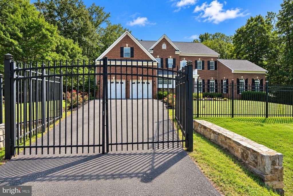 1 MATTAWOMAN WAY, ACCOKEEK, MD 20607