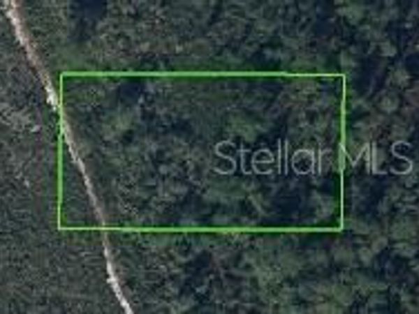 1528 HACKBERRY AVENUE , AVON PARK, FL 33825