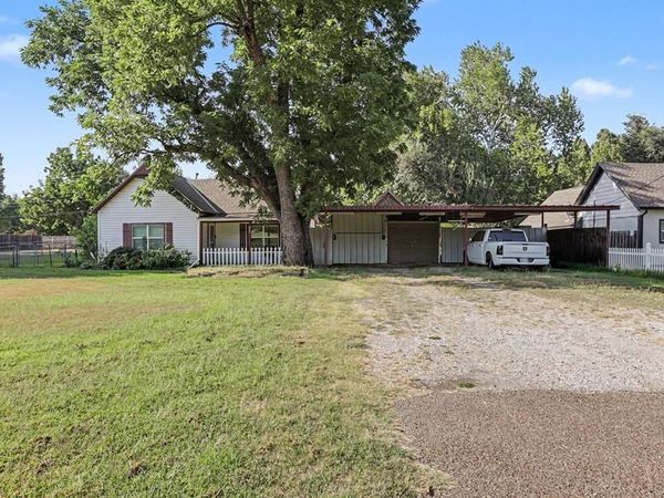207 E Juniper Lane, Mustang, OK 73064