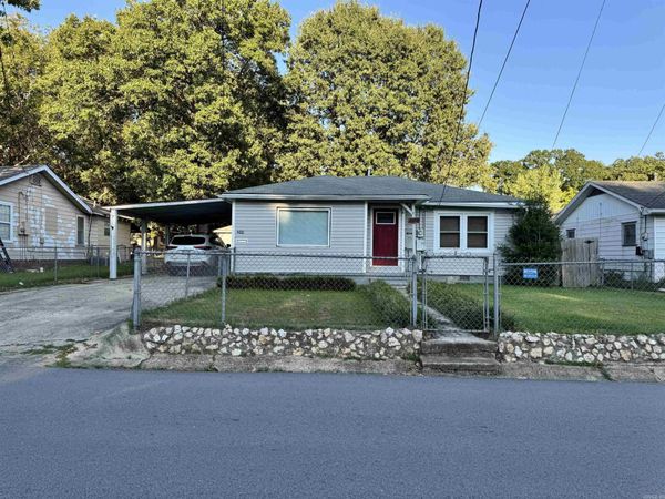 402 S Border , Benton, AR 72015