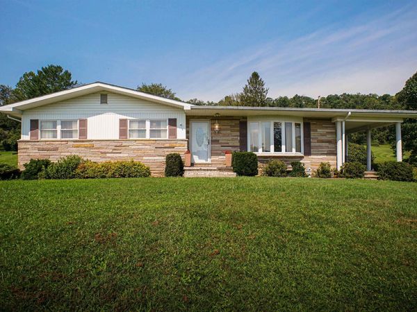 3608 Freedom Highway, Fairmont, WV 26554