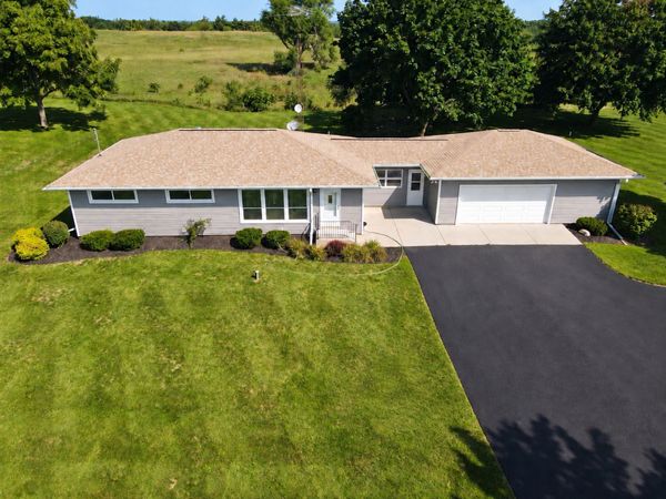 37310 87th Street, Burlington, WI 53105