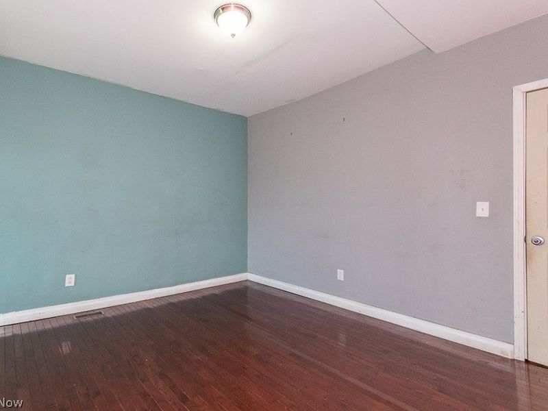 15416 Saranac Road, Cleveland, OH 44110 Photo 13