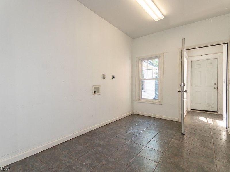 15416 Saranac Road, Cleveland, OH 44110 Photo 14
