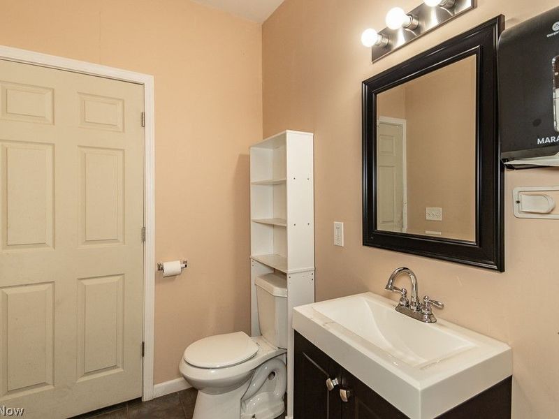 15416 Saranac Road, Cleveland, OH 44110 Photo 17