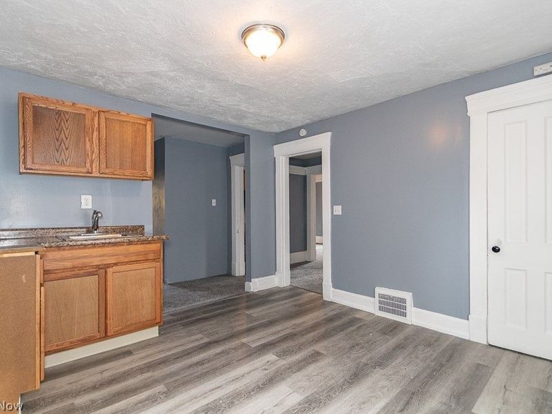 15416 Saranac Road, Cleveland, OH 44110 Photo 27