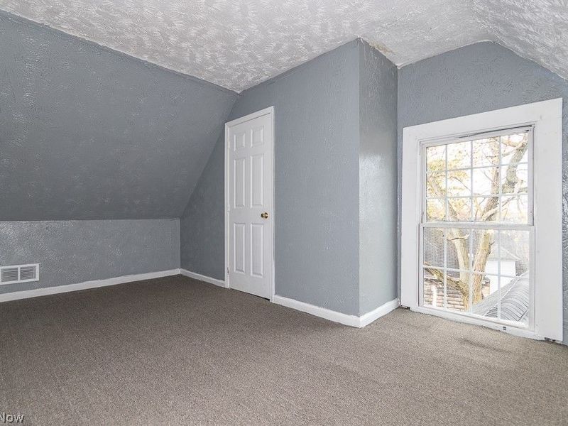 15416 Saranac Road, Cleveland, OH 44110 Photo 43