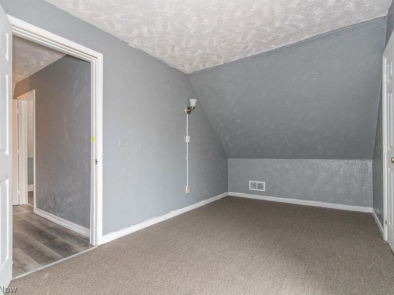 15416 Saranac Road, Cleveland, OH 44110 Photo 44