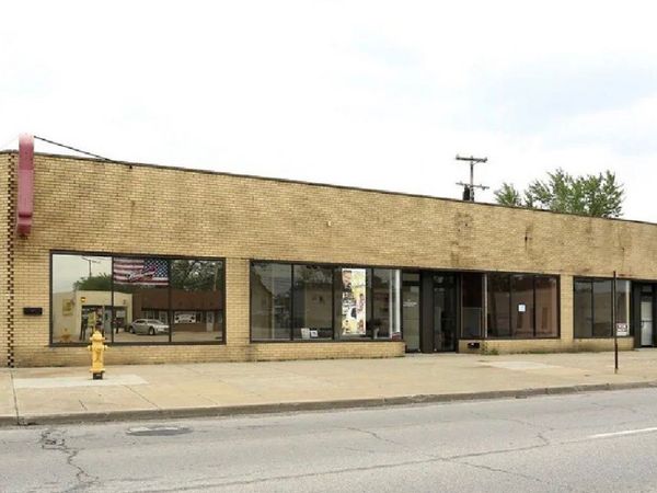 5555 Ridge Road, Parma, OH 44129
