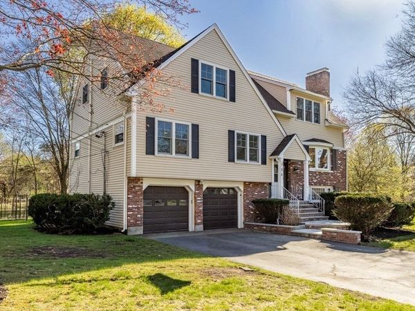 255 Worthen Rd East, Lexington, MA 02421