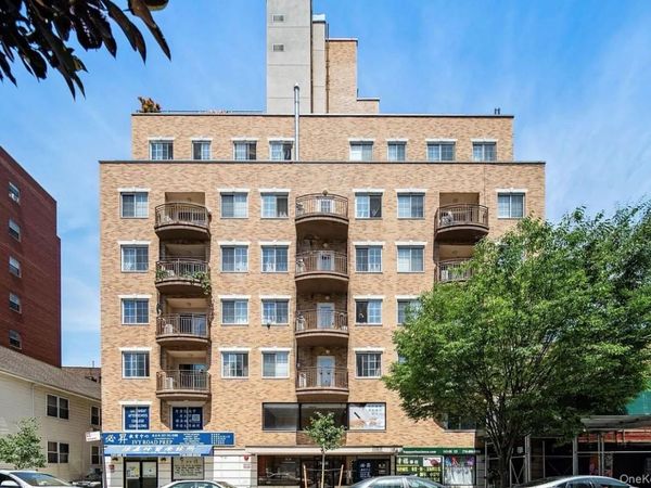 141-05 Cherry Avenue, Unit 6A, Flushing, NY 11355