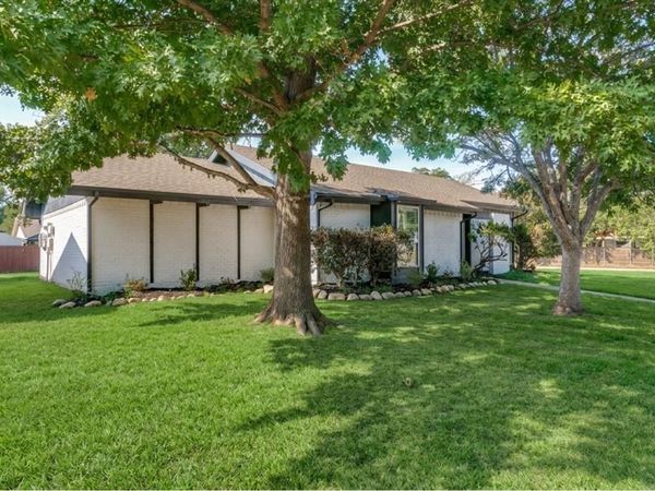 1742 Marblehead Drive , Lewisville, TX 75067