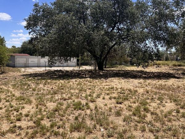 TBD TRADE TRADE, Pleasanton, TX 78064