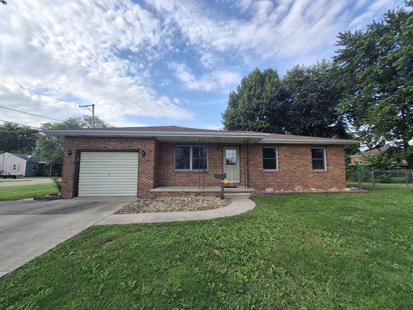 800 Cotton Street , Streator, IL 61364