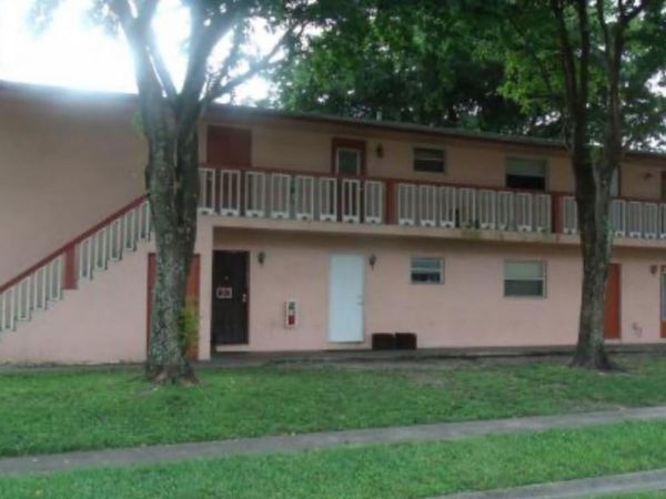 1011 SW 74th Avenue, Unit 201B, North Lauderdale, FL 33068