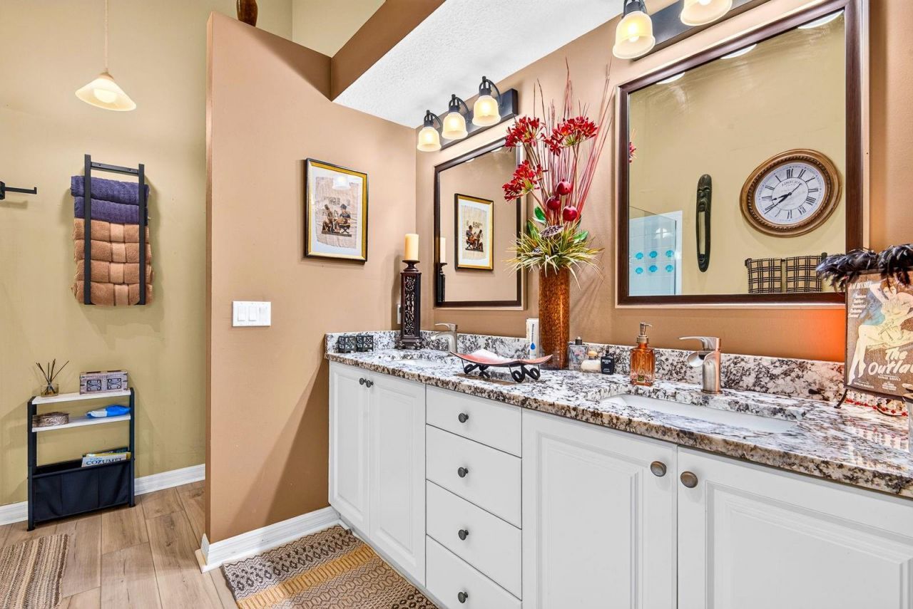 7124 Melrose Place , Bradenton, FL 34203 Photo