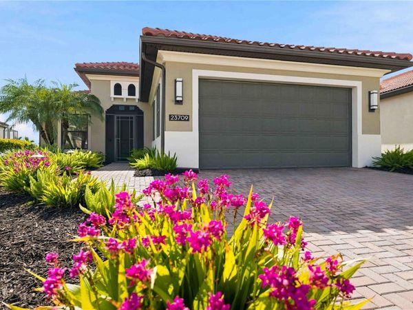 23709 WAVERLY CIRCLE , VENICE, FL 34293
