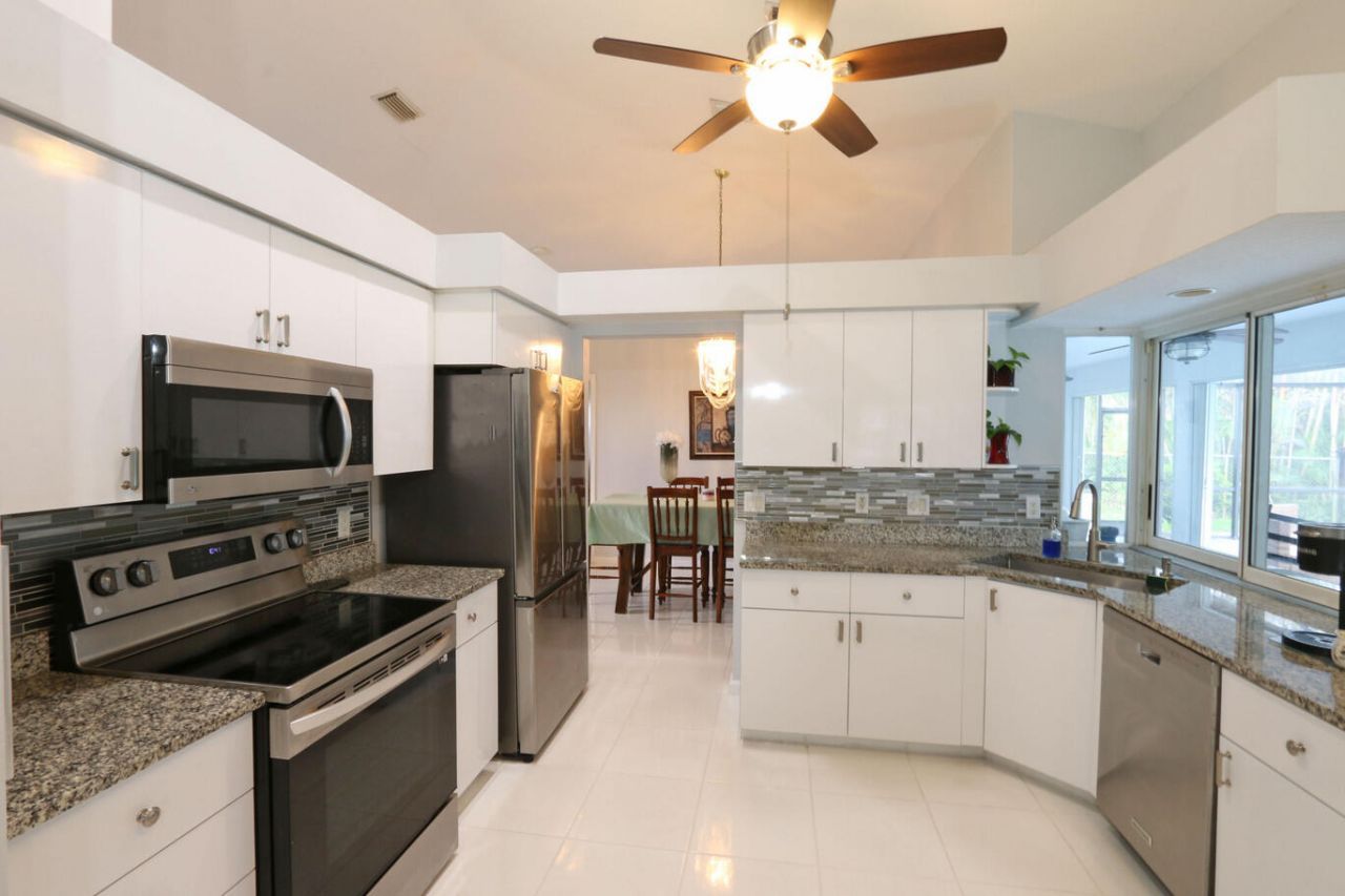 549 SE Cliff Road, Port Saint Lucie, FL 34984 Photo