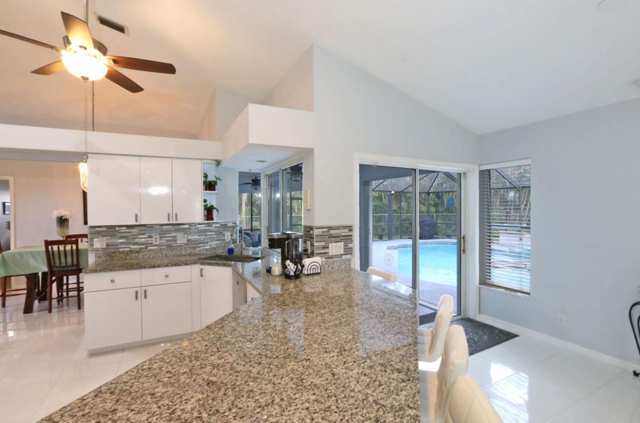 549 SE Cliff Road, Port Saint Lucie, FL 34984 Photo