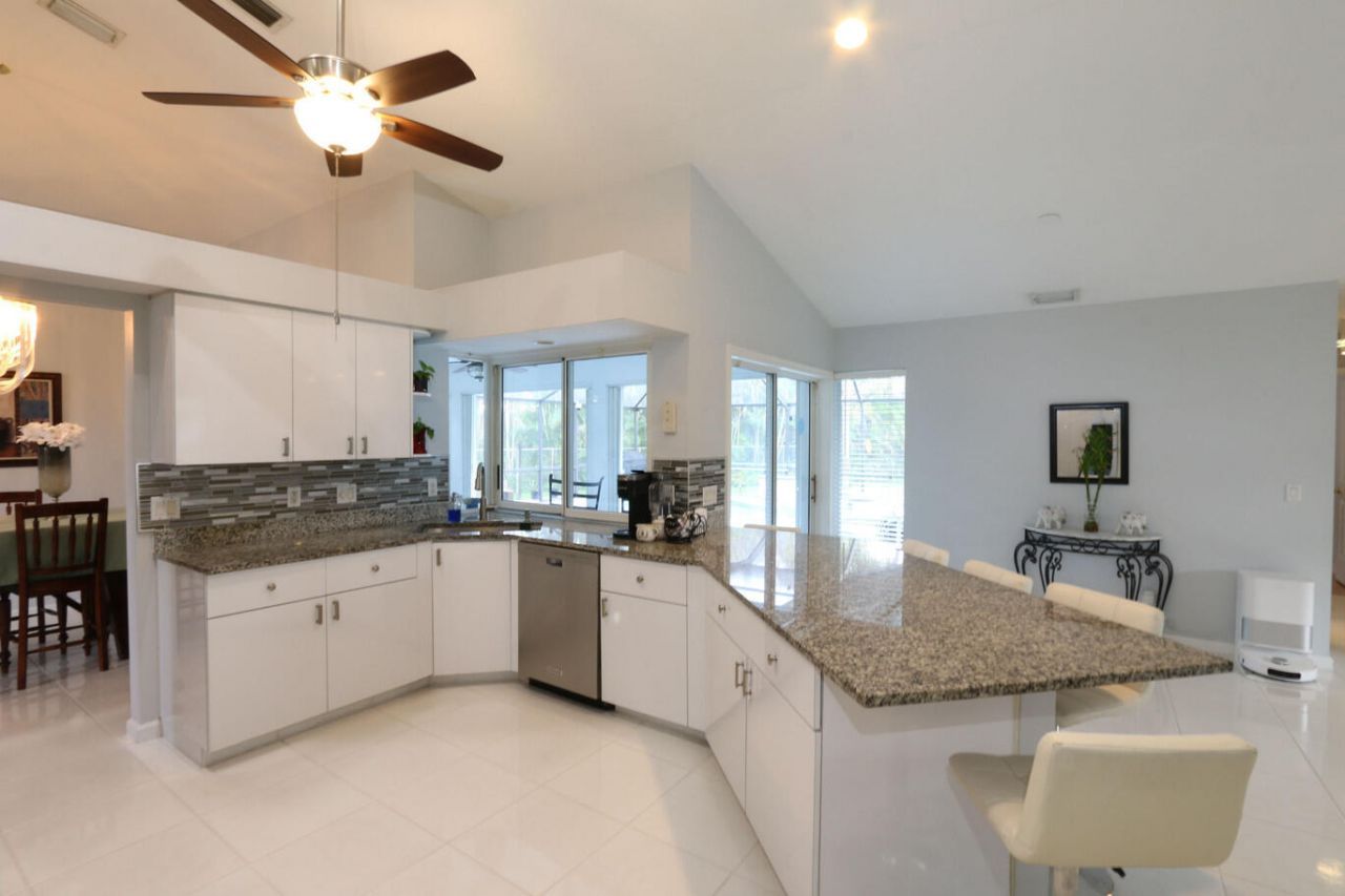 549 SE Cliff Road, Port Saint Lucie, FL 34984 Photo