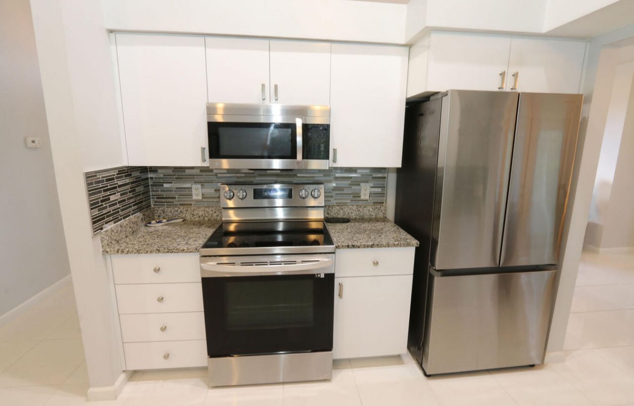 549 SE Cliff Road, Port Saint Lucie, FL 34984 Photo