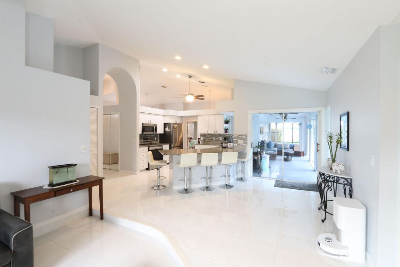 549 SE Cliff Road, Port Saint Lucie, FL 34984 Photo