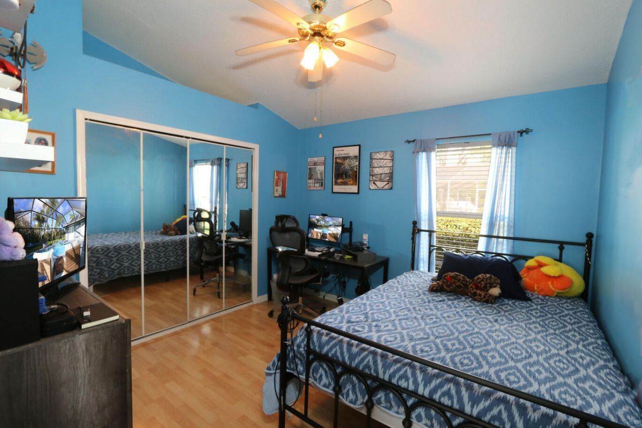 549 SE Cliff Road, Port Saint Lucie, FL 34984 Photo