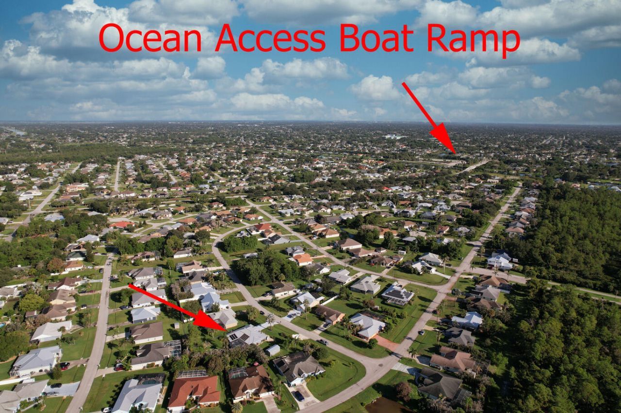 549 SE Cliff Road, Port Saint Lucie, FL 34984 Photo